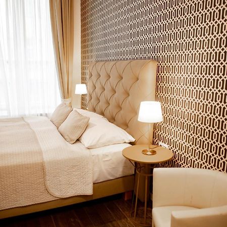 Luxury Modern Designed Oldtown Apartment Прага Экстерьер фото