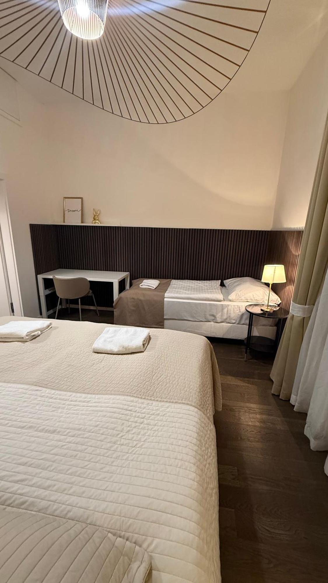 Luxury Modern Designed Oldtown Apartment Прага Экстерьер фото