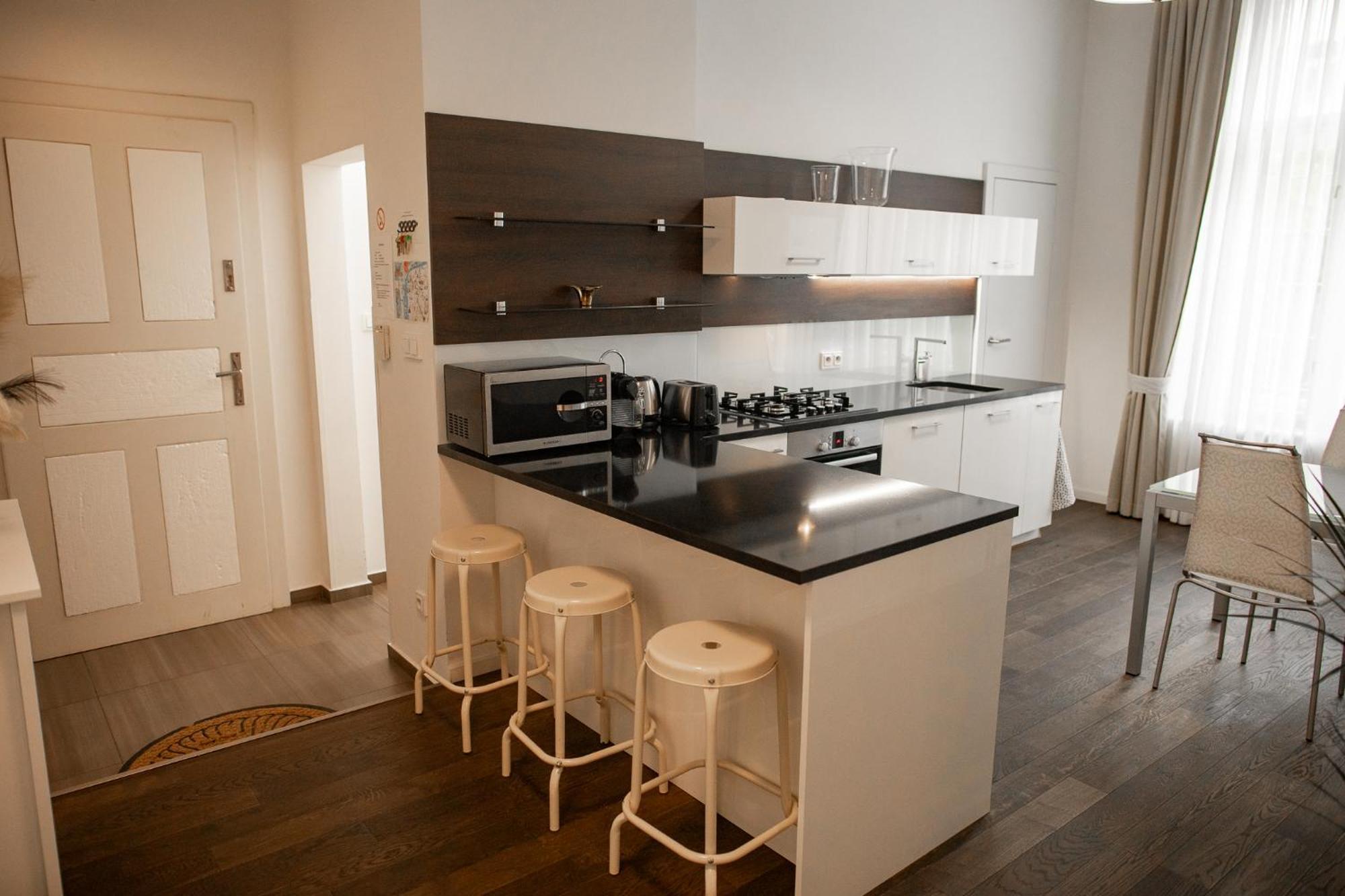 Luxury Modern Designed Oldtown Apartment Прага Экстерьер фото