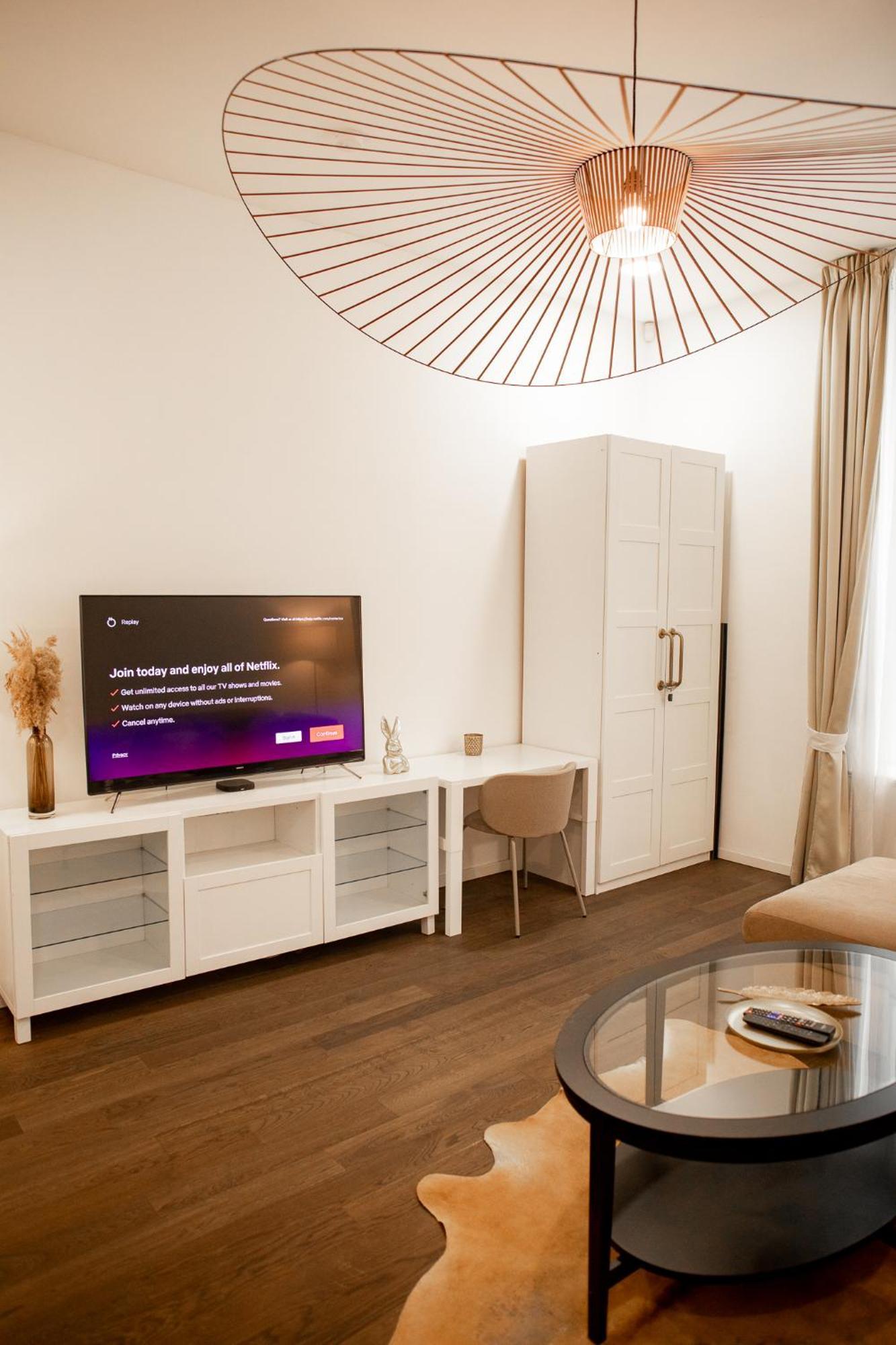 Luxury Modern Designed Oldtown Apartment Прага Экстерьер фото