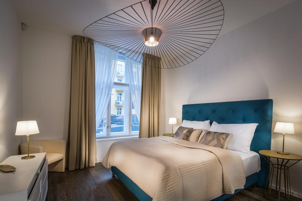 Luxury Modern Designed Oldtown Apartment Прага Экстерьер фото