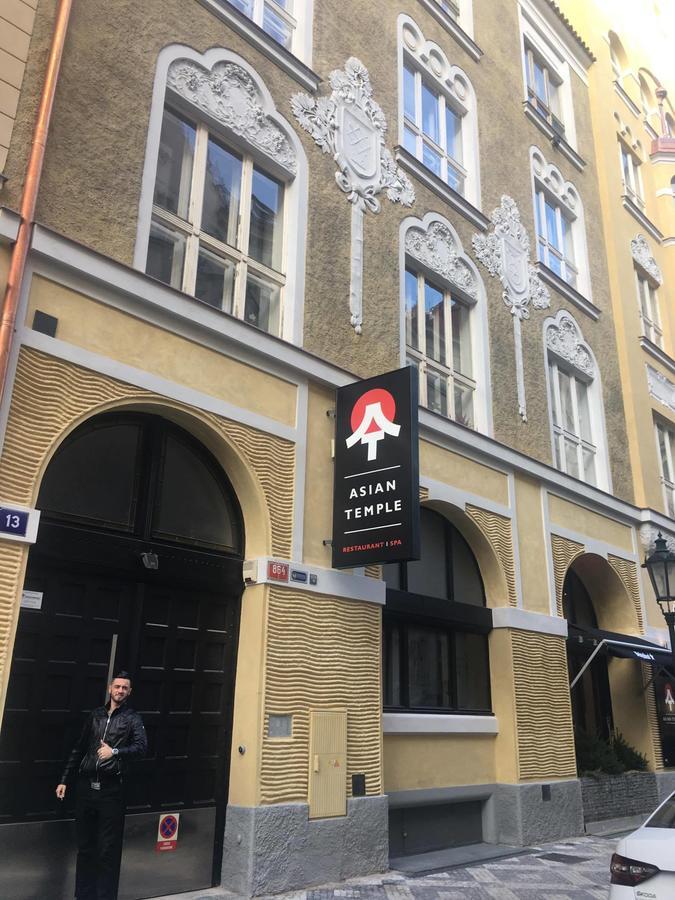 Luxury Modern Designed Oldtown Apartment Прага Экстерьер фото