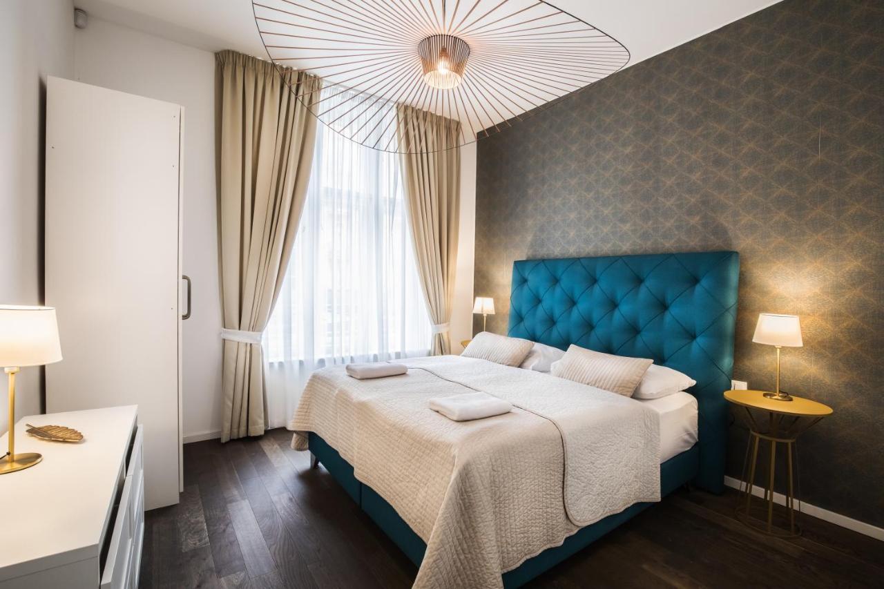 Luxury Modern Designed Oldtown Apartment Прага Экстерьер фото